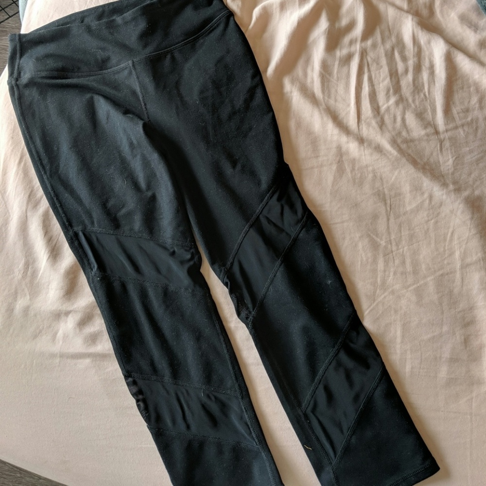 Mesh detail legging